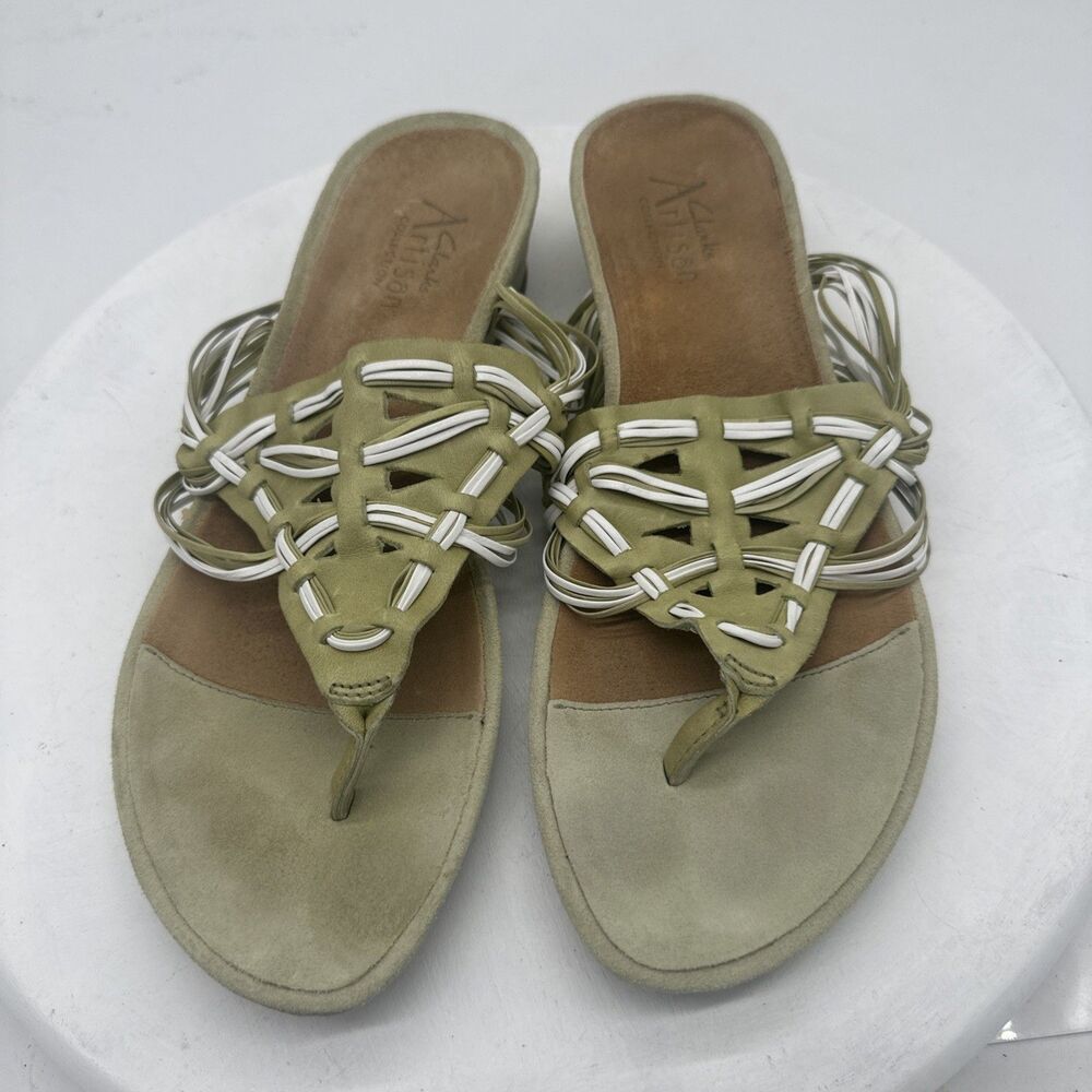 Clarks Artisan Collection Green White Woven Leather Wedge Thong Sandals Size 9M